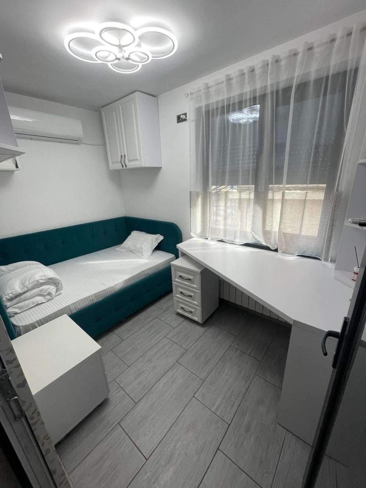 Appartamento Apartament Central Tulcea Esterno foto